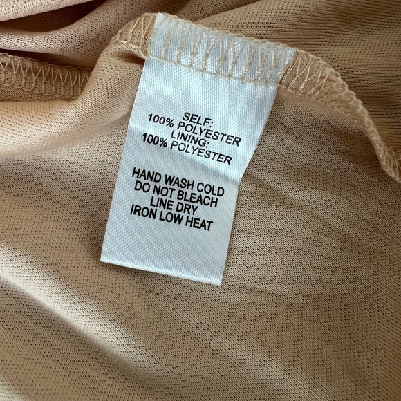 NWT! Lulus Romantic Moment Nude Mesh Maxi Dress Back Zip Lined Back Zip Size M - Picture 8 of 12